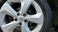 Nissan Qashqai 1.3 DiG-T Acenta Premium 5dr Petrol Hatchback